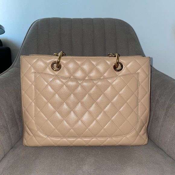 Chanel GST (Grand Shopping Tote) - Picture 7 of 10